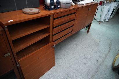 AMEUBLEMENT NF. Enfilade en bois de placage...