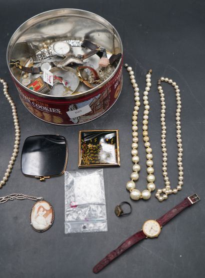 Réunion de montres de col et montres de gousset...