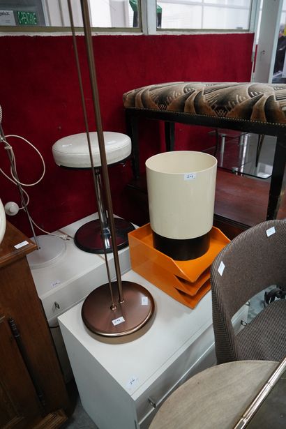 Fauteuil de bureau en métal tubulaire sur...