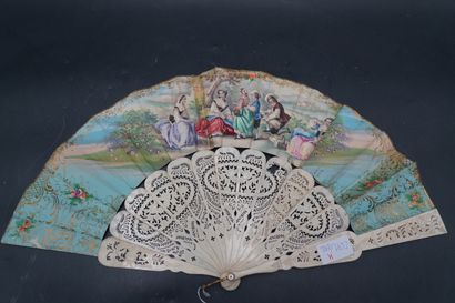 Éventail XIXe siècle, la monture sculptée...