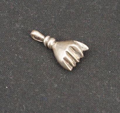 REUNION DES MUSEES NATIONAUX, pendentif en...