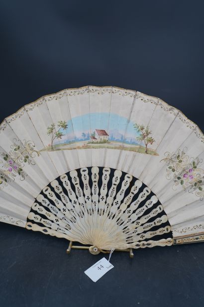 Eventail XIXe siècle, la feuille à décor...