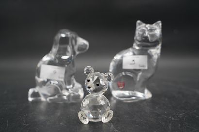 ORREFORS Sweden. Une statuette de chien et...