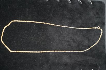 Chaîne de cou en or 18K (750). Poids. 8,4...