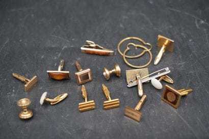 Ensemble de boutons de manchettes, boucles...