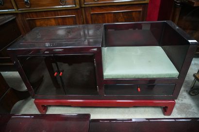 Table basse de forme carrée, paire de bouts...