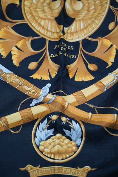 HERMES PARIS, carré de soie modèle Prince...