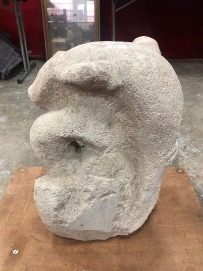 Ecole moderne, L'homme au poisson, sculpture...