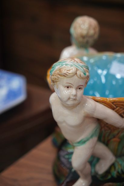 Céramique MINTON Coupe Jardinière Putti en...