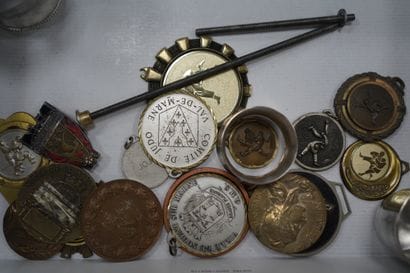 Partie de ménagère en métal argenté modèle...