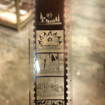 Réunion de bobines super 8, dont : Mickey...