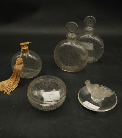 BACCARAT France, Partie de service de toilette...