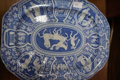 SPODE, plat rectangulaire en faïence fine...