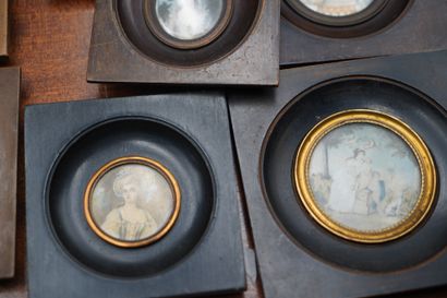 Réunion de miniatures de techniques diverses...