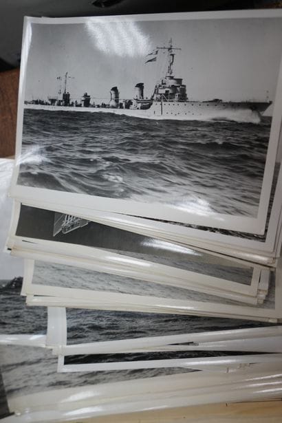 Ensemble de photographies de sous-marins,...