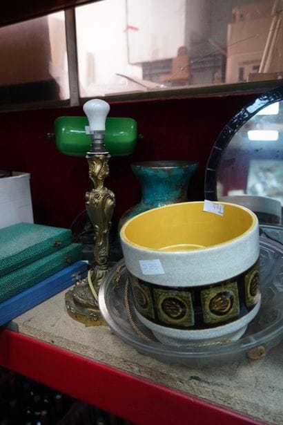 Réunion de vases ; pieds de lampes en céramique,...