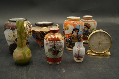 Petits vases en faïence de Satsuma, vase...