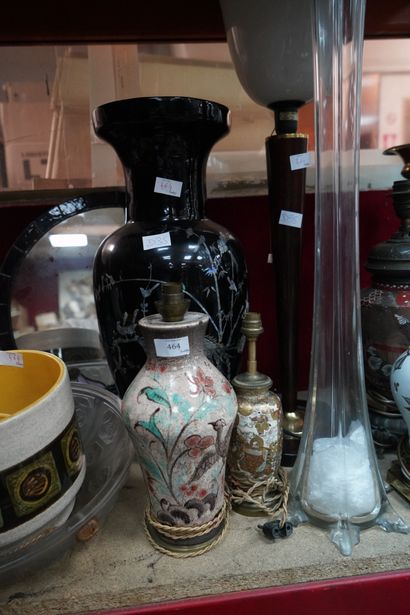 Réunion de vases ; pieds de lampes en céramique,...