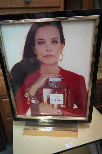 Enseigne publicitaire lumineuse, Chanel n°5....