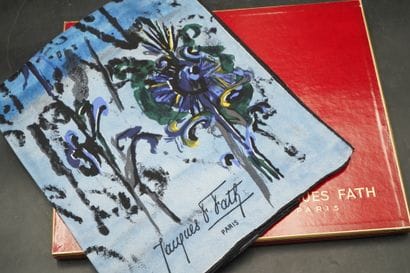 Réunion de foulards, dont Pierre Cardin ;...