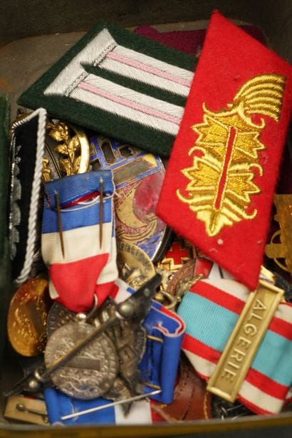 MILITARIA. Réunion de décorations, médailles,...