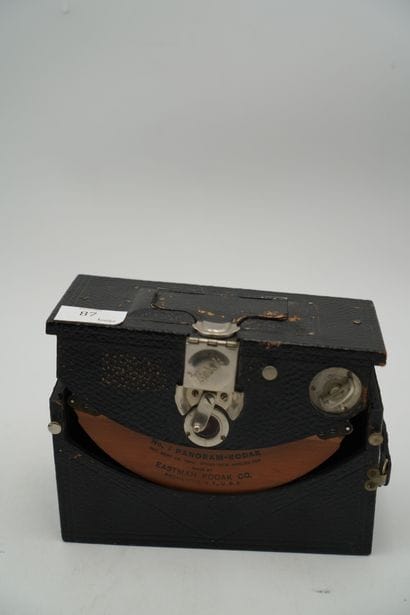Appareil No. 1 PANORAM KODAK
En l'état, non...