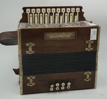 Manufacture française d'accordéons François...