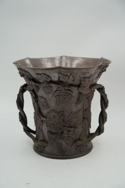 Beauvaisie, dans le goût de Ziegler, vase...