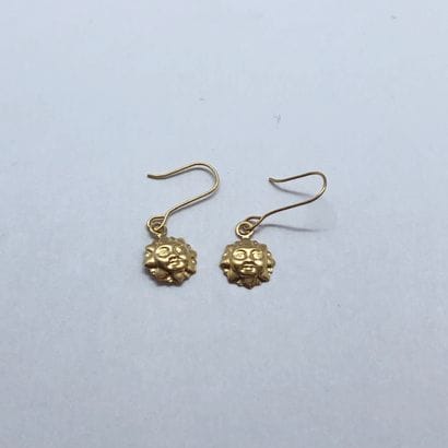 Paire de boucles d'oreilles en or 18K à décor...