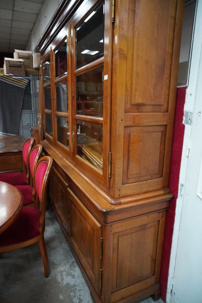 Buffet deux corps en bois naturel, la partie...