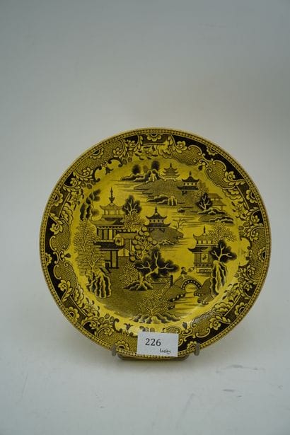 CREIL, attribué à, assiette à décor imprimé...