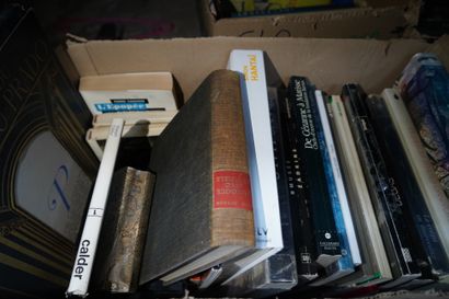 Réunion de livres Beaux- Arts. Sept cartons....
