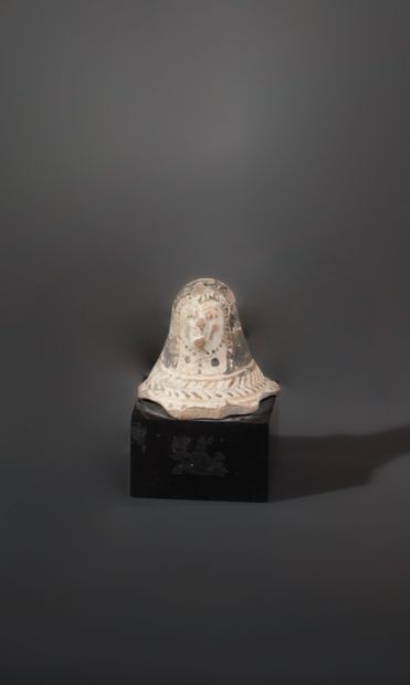 RARE FEMALE JANIFORM FIGURINE (LID TOP?)
On...
