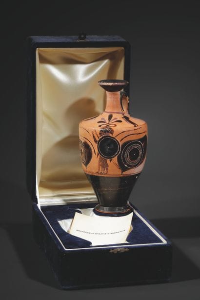 BLACK-FIGURE LEKYTHOS
The body decorated...