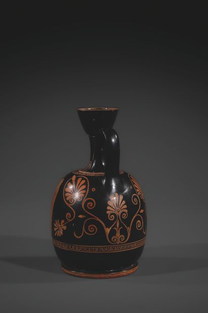 RED-FIGURED ARYBALLISQUE LEKYTHOS
Decorated...