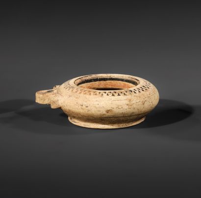 EXALEIPTRON (KOTHON)
Decorated with a frieze...