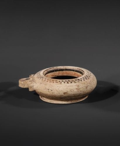 EXALEIPTRON (KOTHON)
Decorated with a frieze...