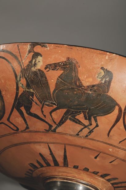LARGE BLACK-FIGURE BOWL
Inner rims decorated...