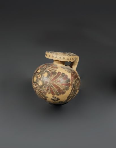 GLOBULAR ARYBALL
The body decorated with...