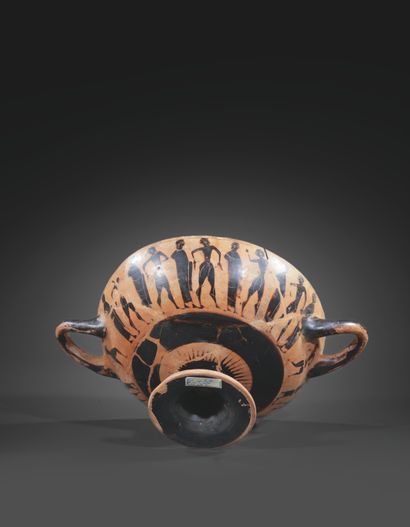 TYPE A BLACK-FIGURE BOWL
The sides are decorated...