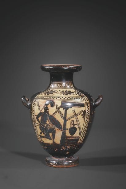 HYDRIA (KALPIS) WITH BLACK FIGURES AND WHITE...