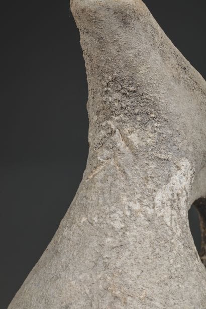 REVERSE SPOUT JUG
Pyriform body, neck decorated...
