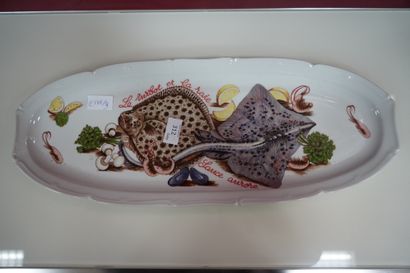 LIMOGES
Partie de service de table en porcelaine...