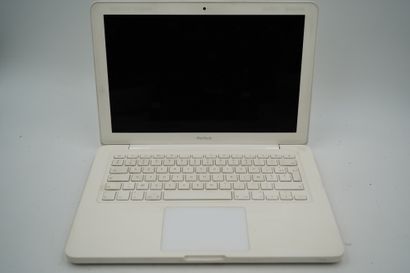 APPLE, ordinateur mac book, ancien modèle....