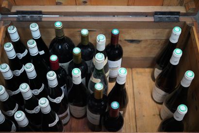 Réunion de bouteilles de vin dont vin d'Alsace...