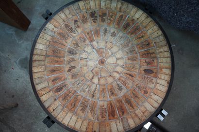 Roger CAPRON ( 1922-2006)
Table basse circulaire,...