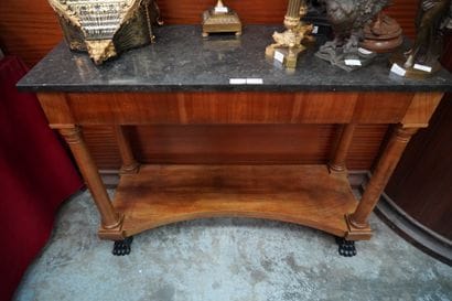 Console en bois de placage ouvrant par un...