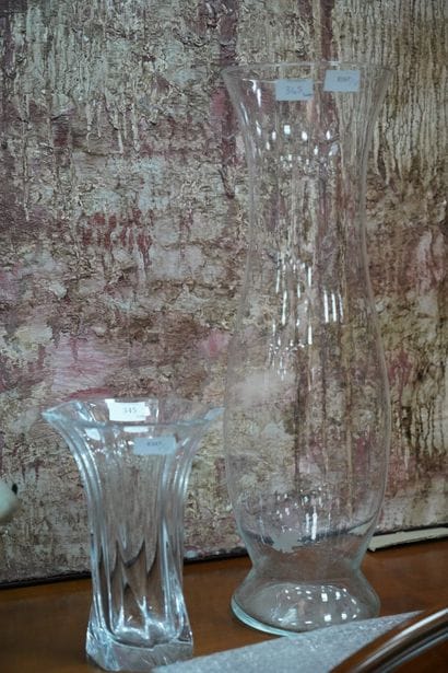 Vase en cristal de forme libre et un grand...