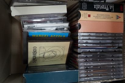 Réunion de livres reliés et modernes dont...