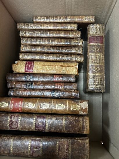 Réunion de volumes reliés XVIIIe et XIXe...